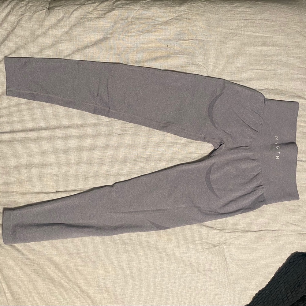 GREY CONTOUR SEAMLESS NVGTN